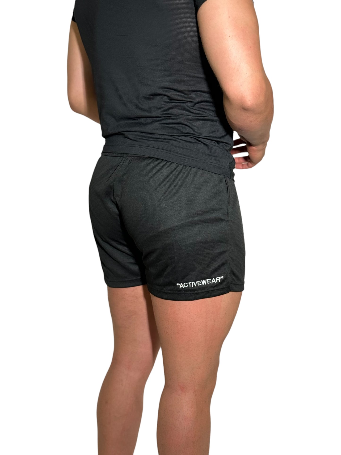 PANTALONES CORTOS DE MALLA (6 ENTRADAS)