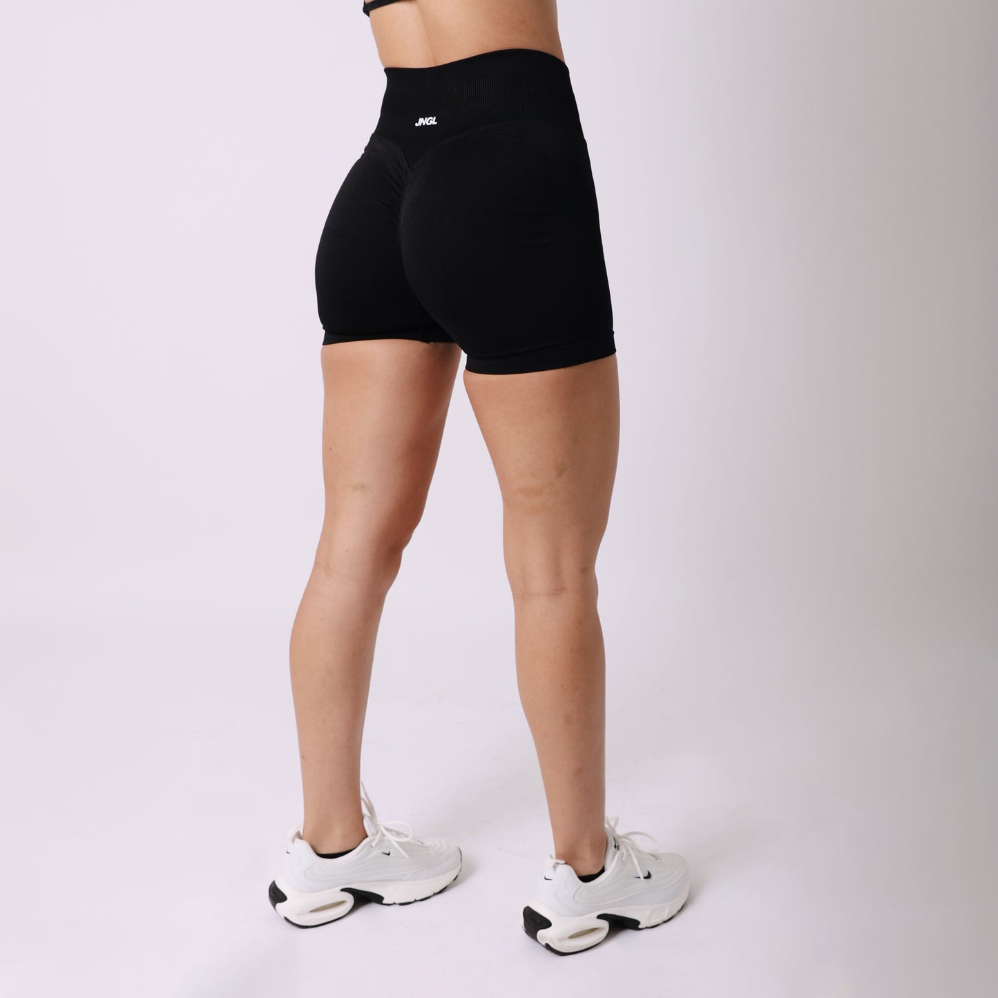 Avancer Neutral Seamless Shorts