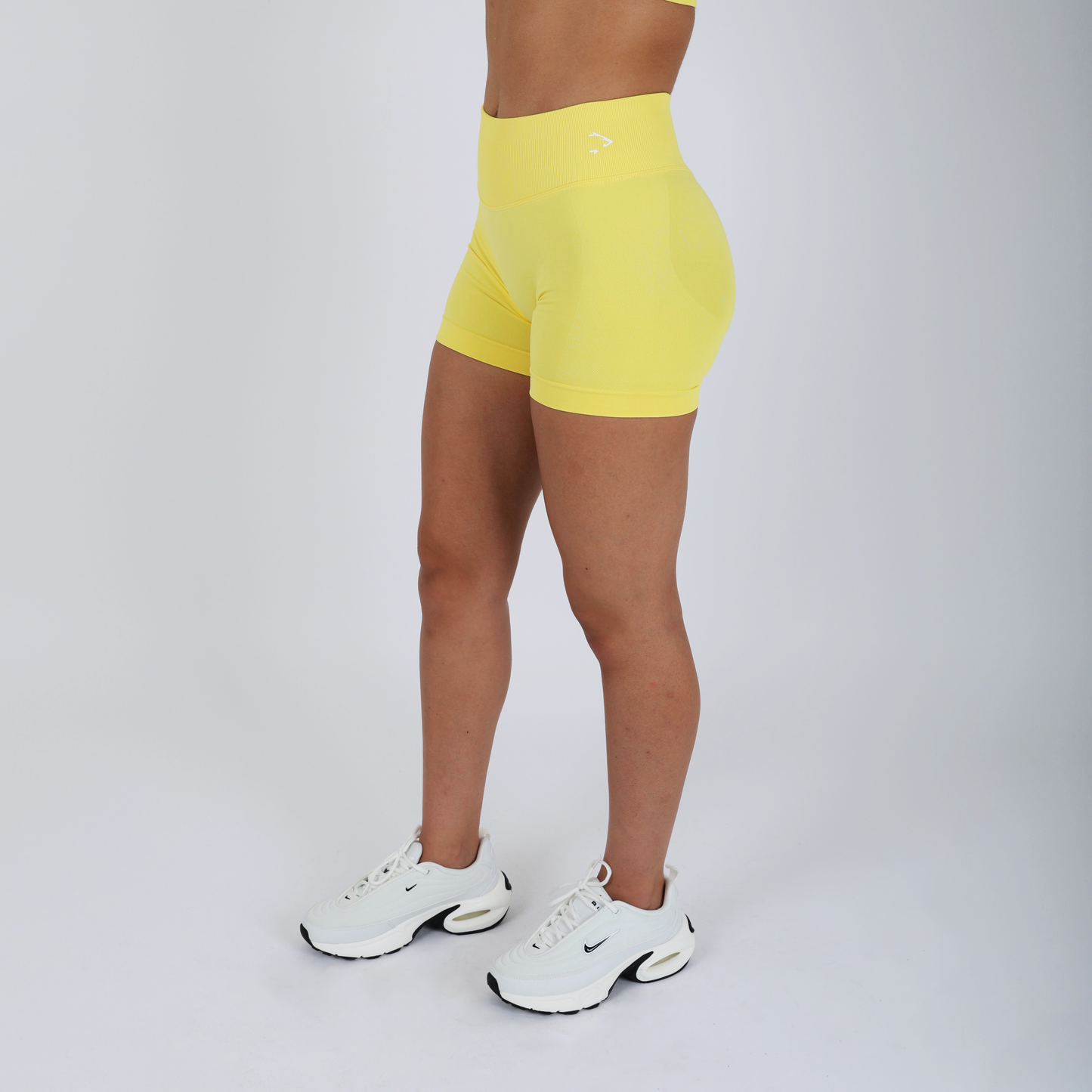 Avancer Seamless Shorts