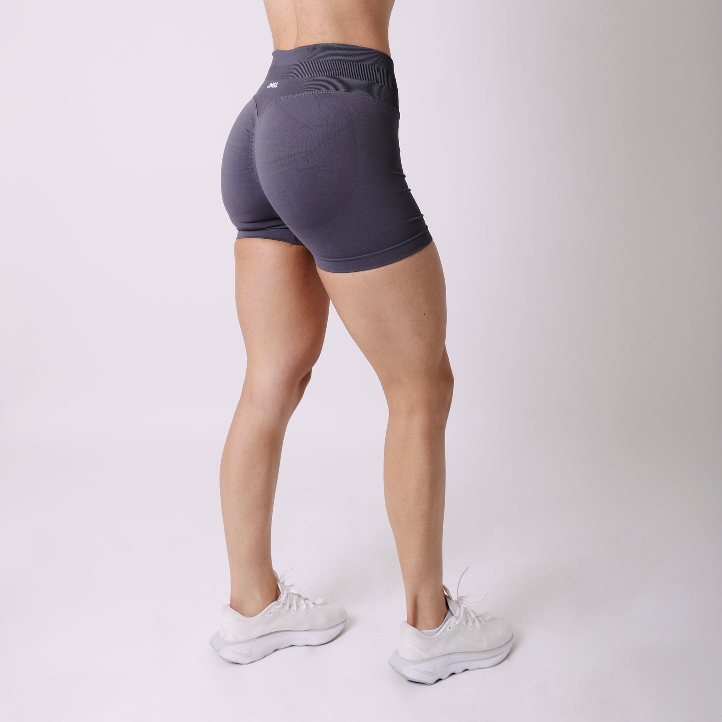 Avancer Neutral Seamless Shorts