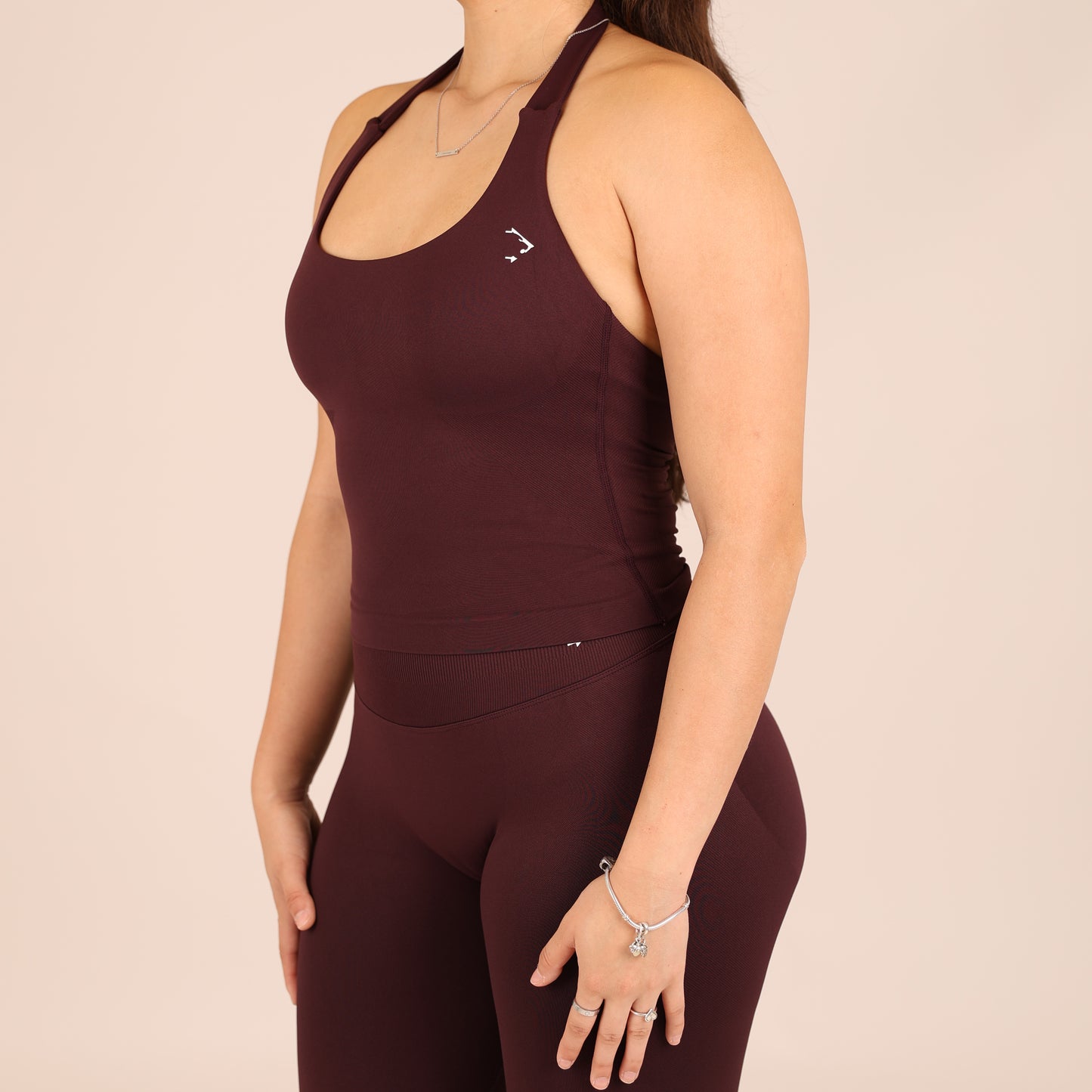 Avancer Seamless Halter Top 02