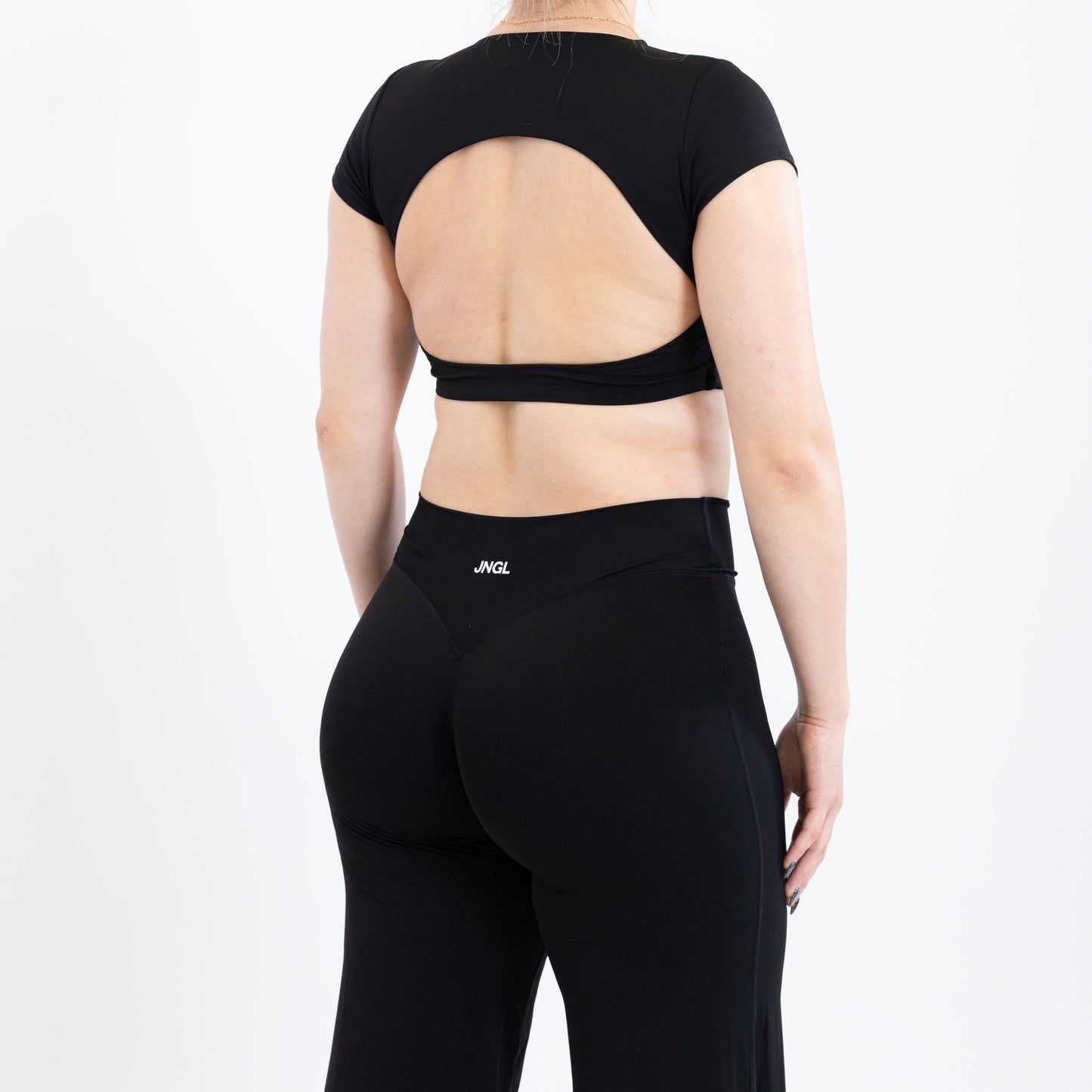 Shape Open Back Cropped T